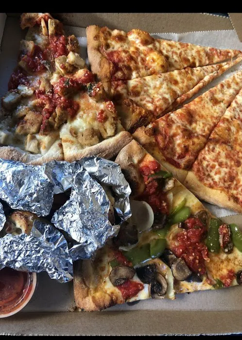 GoodFellas pizzeria of SunnySide Picture 6