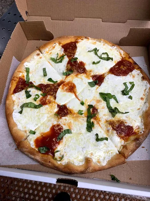Oasis Pizza & Gyros Picture 1
