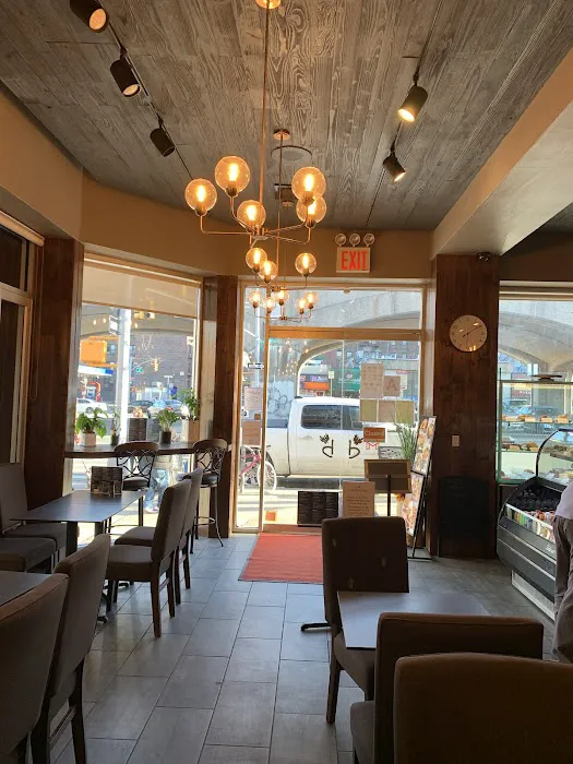 Bon Café et Restaurant Picture 8