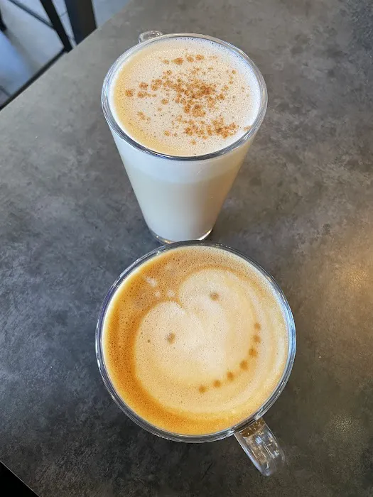 Bon Café et Restaurant Picture 6