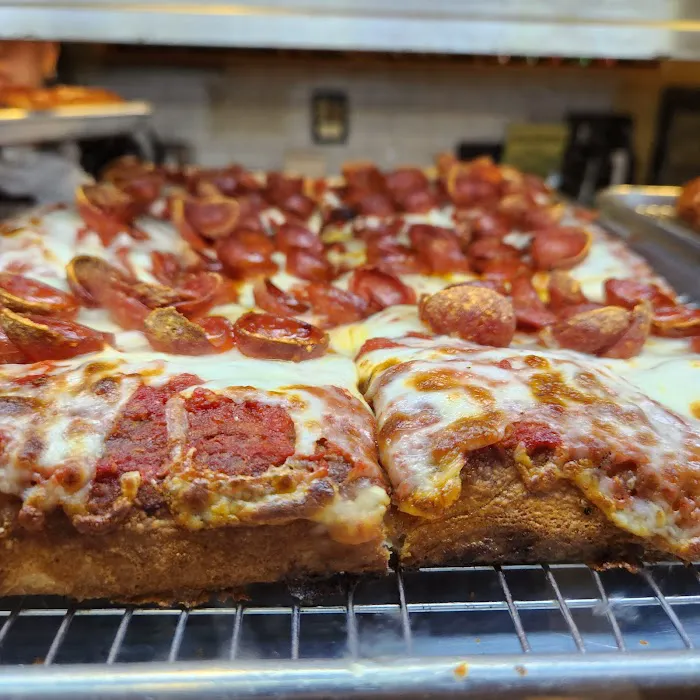 Philomena's Pizza Picture 6