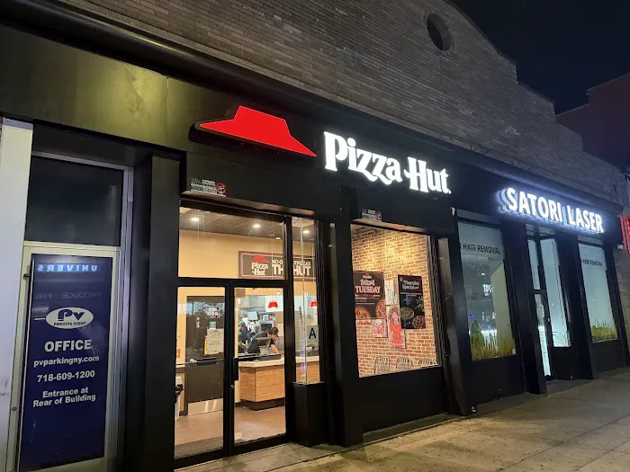 Pizza Hut Picture 6