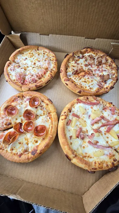 Pizza Hut Picture 1