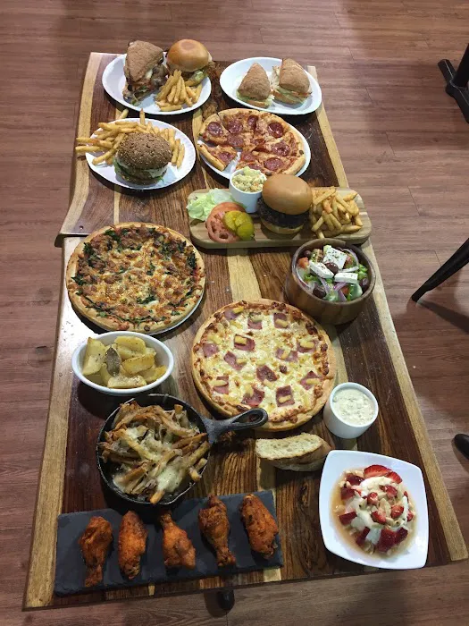 Singas Famous Pizza Picture 10
