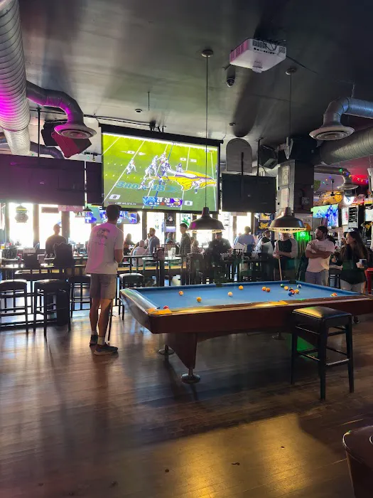 Break Bar And Billiards Picture 5