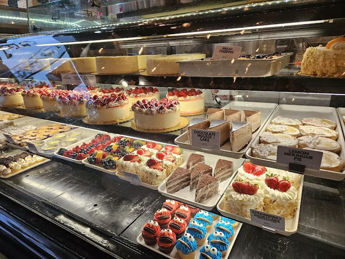 omonia cafe next door Picture 5