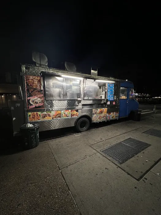 Manol’s Gyro Picture 6