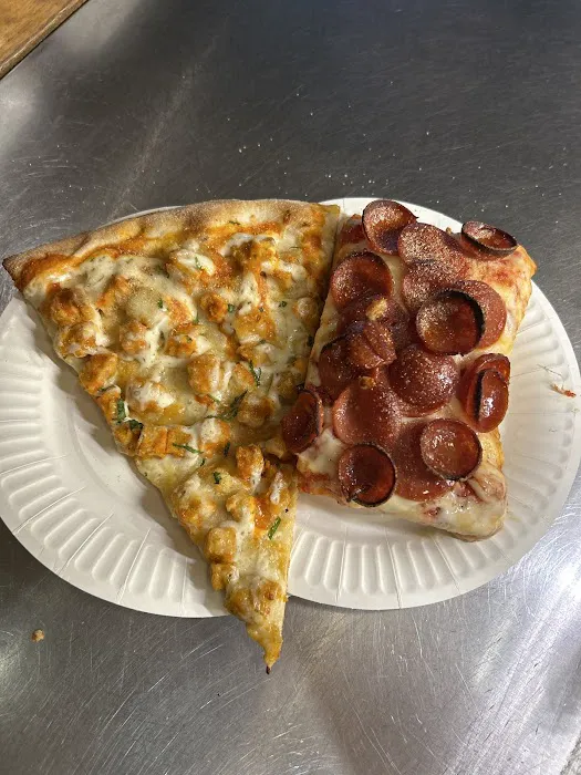 Champion Pizza - Astoria Picture 2