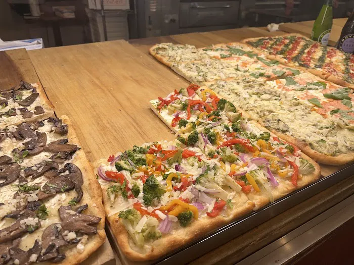 Champion Pizza - Astoria Picture 6