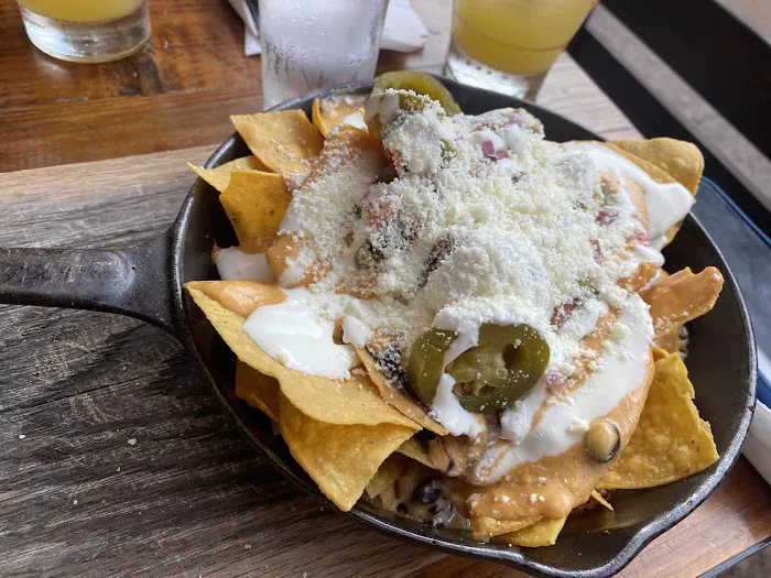 Las Catrinas mexican bar & eatery Picture 5