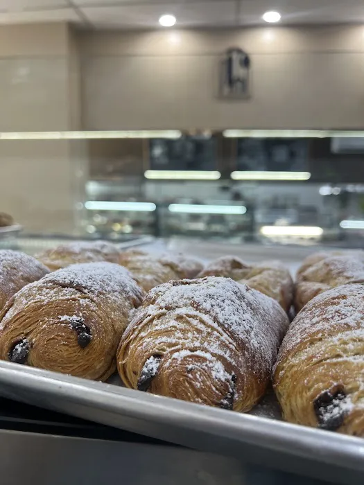 Sherlyn's Bakery Picture 10
