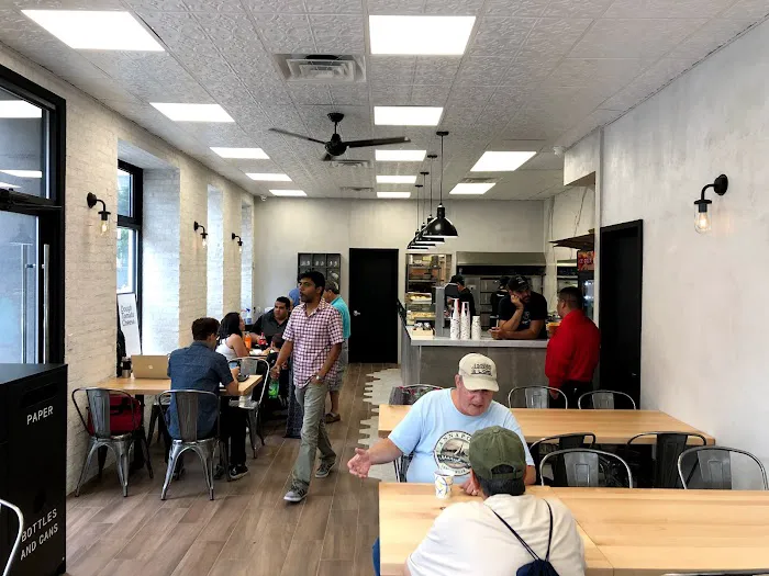 Dino's Pizzeria Picture 1