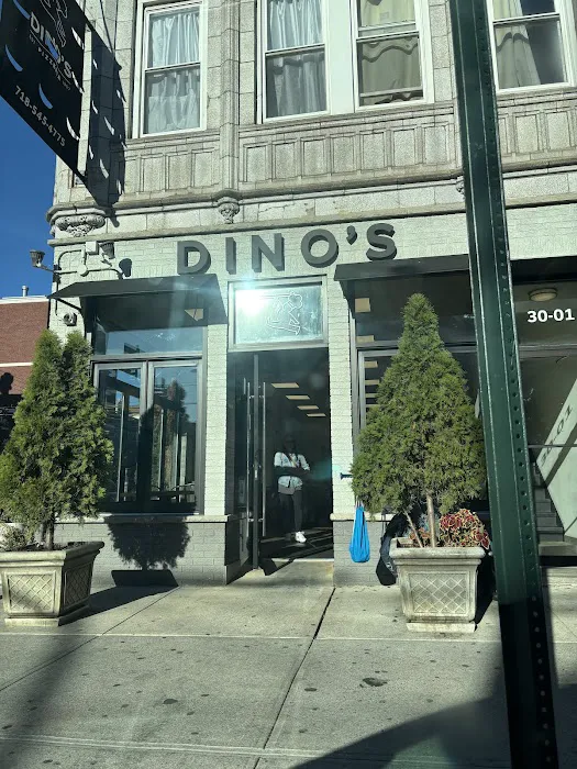 Dino's Pizzeria Picture 9