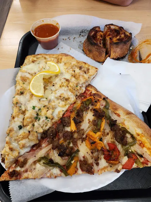 Dino's Pizzeria Picture 5