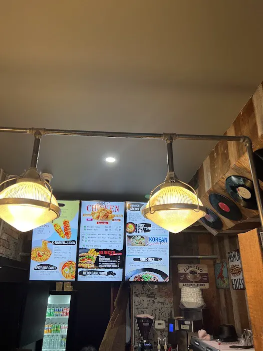 SingSing Karaoke Bar & Chicken Picture 7