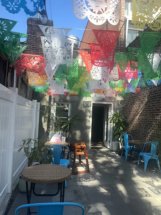 Broadway Taqueria Picture 4