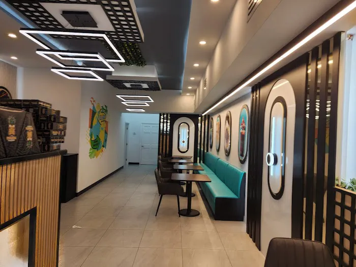 Bora Bora Smoothie Cafe - Astoria Queens Picture 8