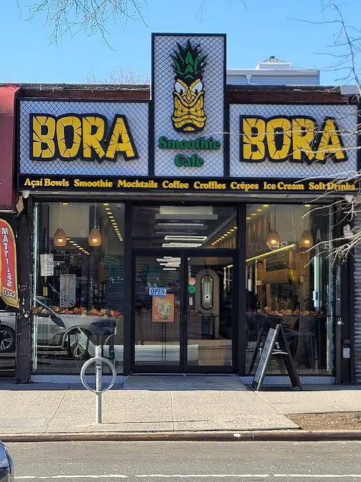 Bora Bora Smoothie Cafe - Astoria Queens Picture 10