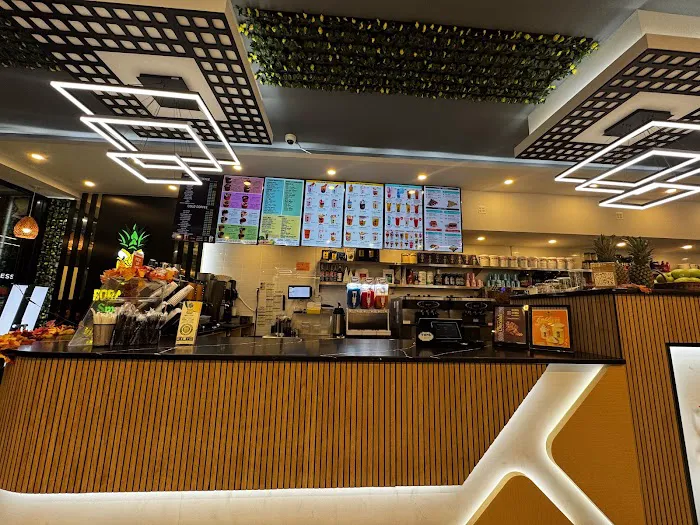 Bora Bora Smoothie Cafe - Astoria Queens Picture 2