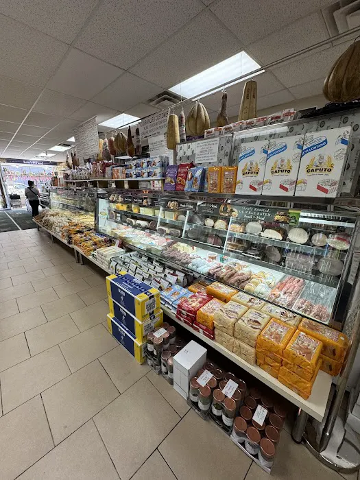D & F Italian Deli Picture 7