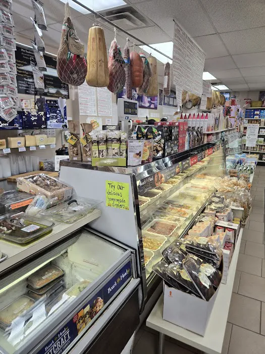D & F Italian Deli Picture 10