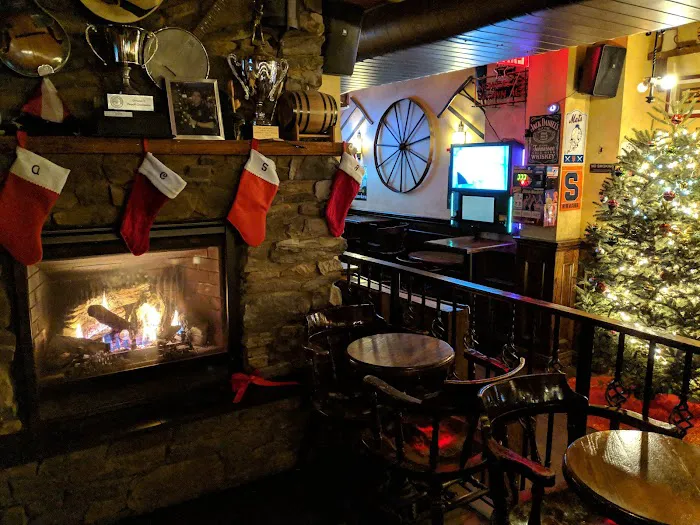 Daly's Pub Picture 7