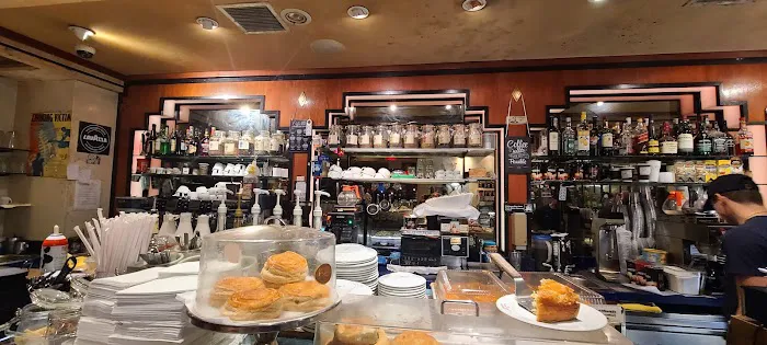 Omonia Cafe Picture 3