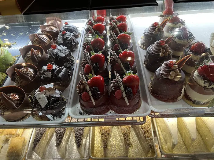 Omonia Cafe Picture 7