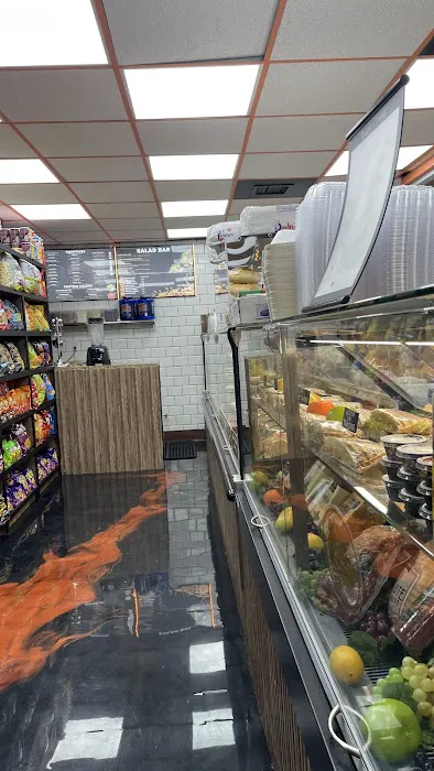 NOSH UP DELI and GRILL Picture 4