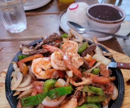 Salvatoria Kitchen & Bar