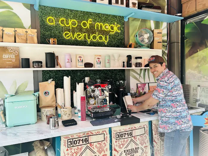 Pink Dolphin Coffee Picture 6