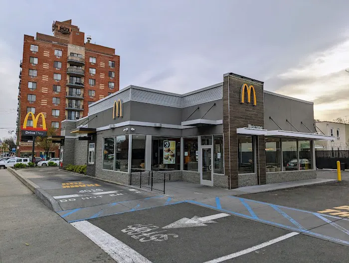 McDonald's Picture 9