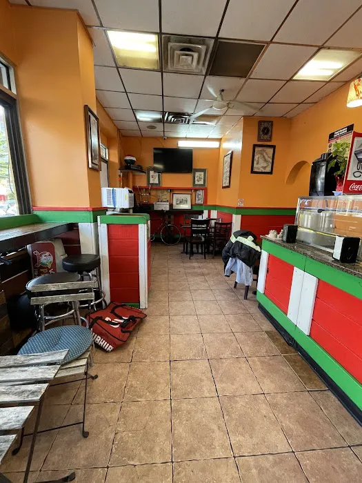 Vidali’s pizza Picture 2