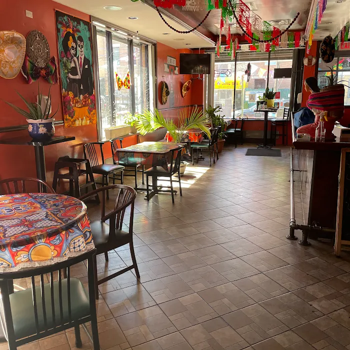 EL BUEN GUSTO RESTAURANT Picture 10