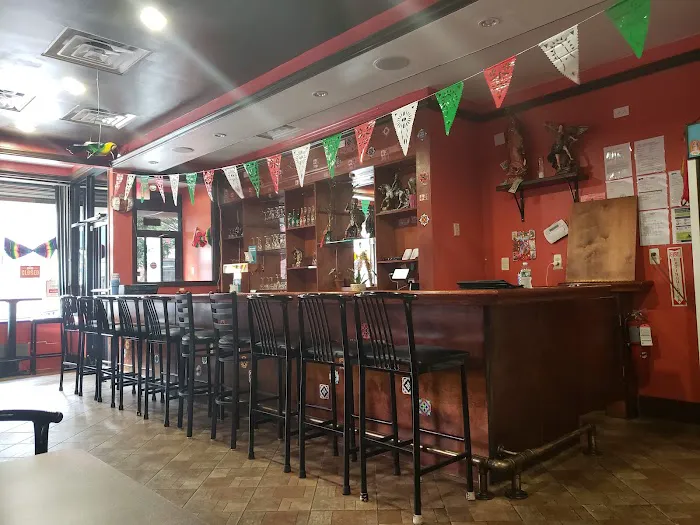EL BUEN GUSTO RESTAURANT Picture 6