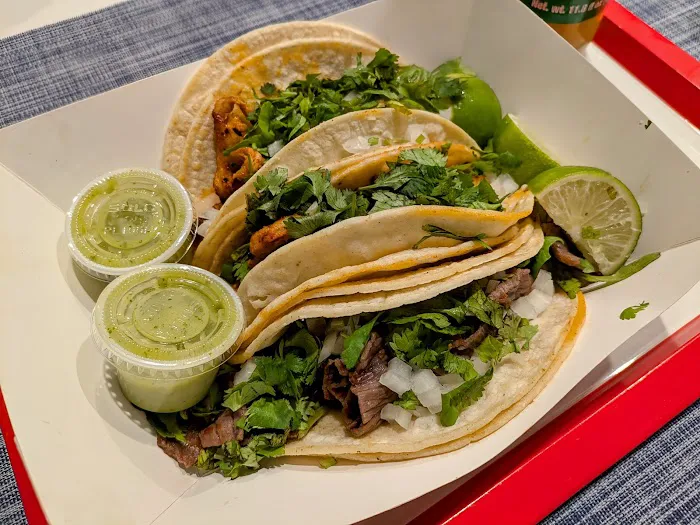 CHOLULITA TAQUERIA DELI Picture 10