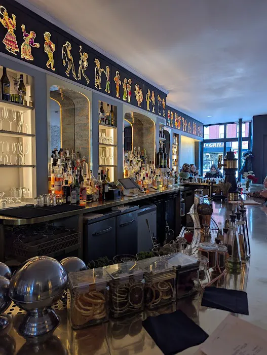 Little Rascal Bar Picture 10