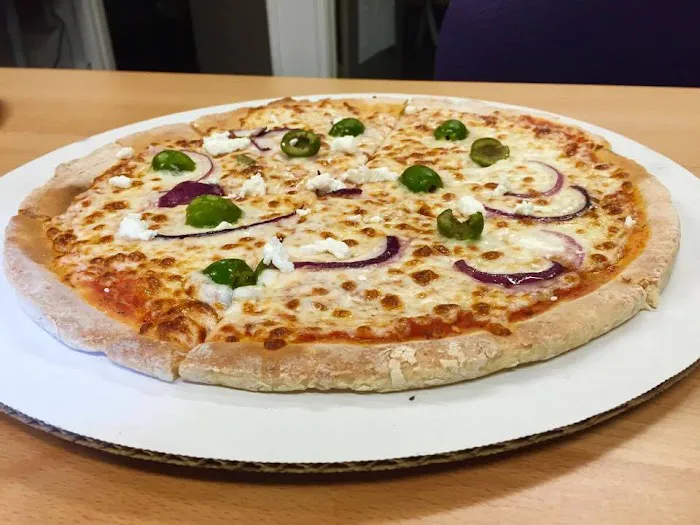 S & S Calabro Pizzeria Picture 3