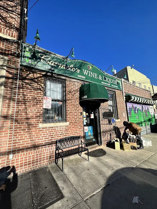 S & S Calabro Pizzeria Picture 4
