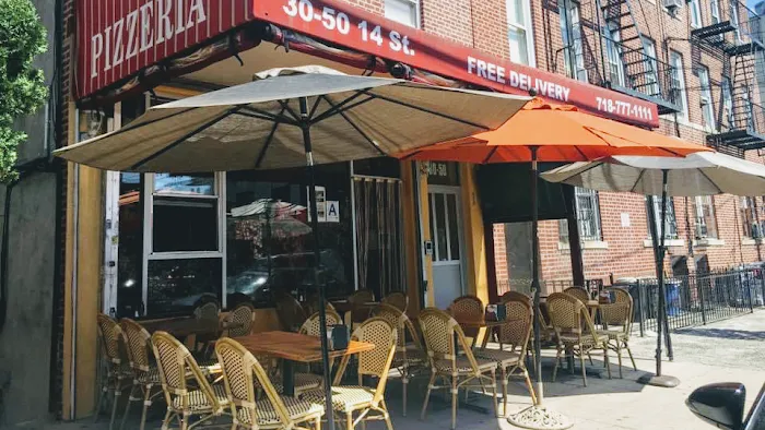 Brother's Pizzeria Picture 2