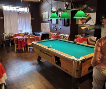 Kelly's Bar