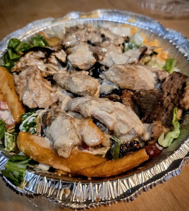 Mahmoud's Corner Halal Food Cart Picture 5