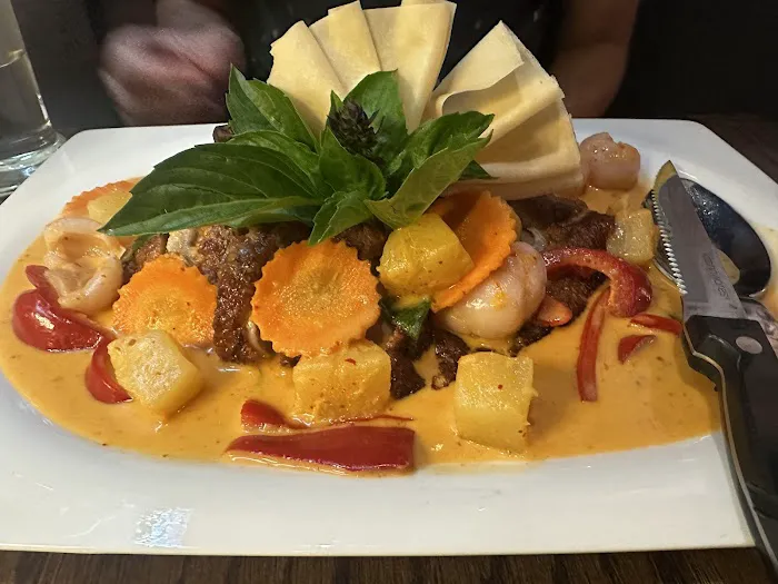 Hero Thai & Izakaya Picture 7