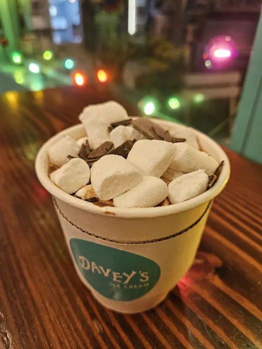 Davey's Ice Cream Picture 4