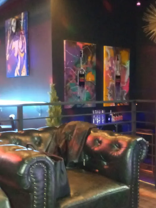 Lambda Lounge Picture 2