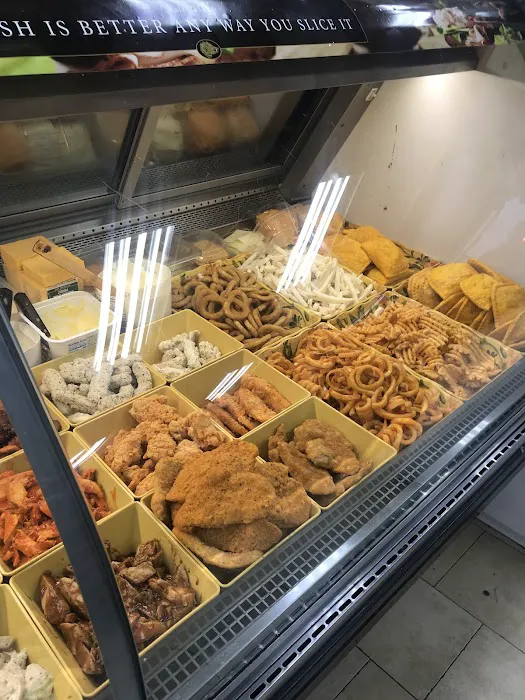 Azal's Deli Picture 2