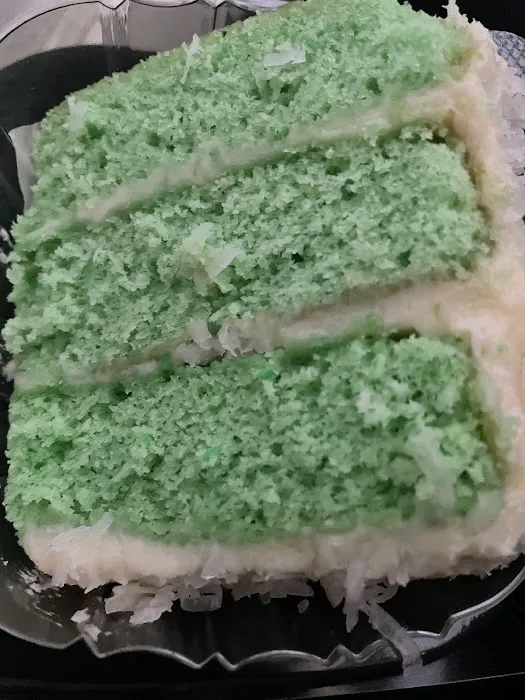 The Original Cake Man Raven Picture 2
