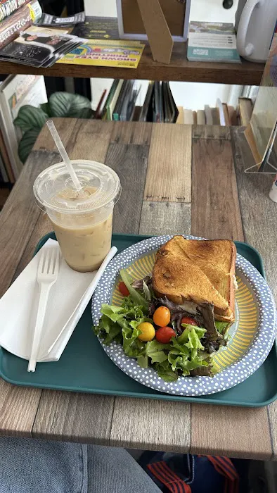 Featuring The Cafe Picture 6