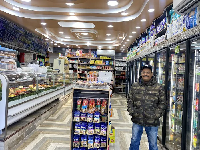 Yummy Foods Center Picture 7