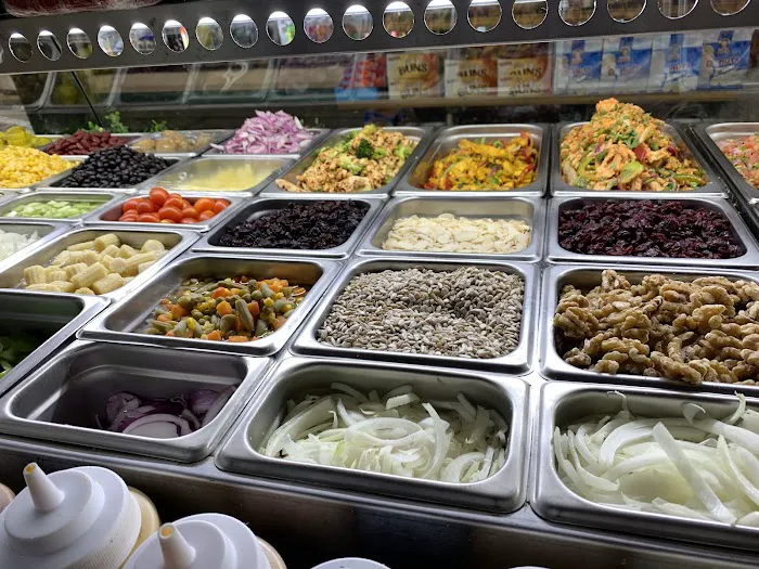 537 Deli & Grocery Picture 6